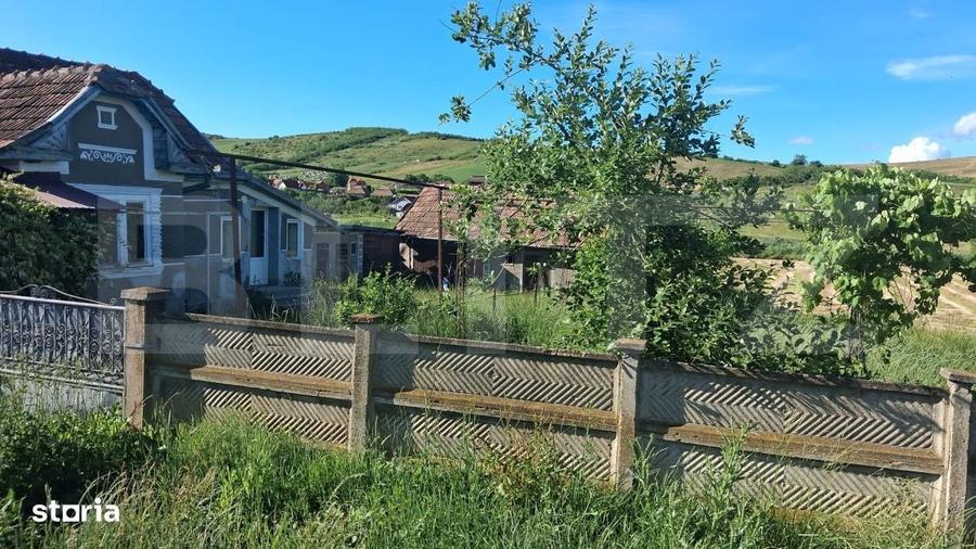 Casă cu 2 camere în Ceanu Mare