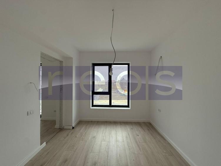 Apartament cu 2 camere semidecomandat în Sisești