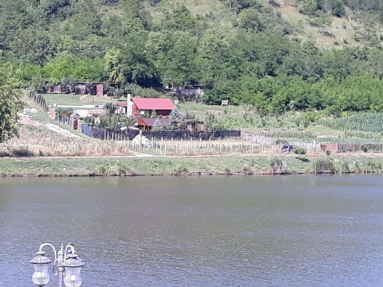 Teren de 500 mp, în Central