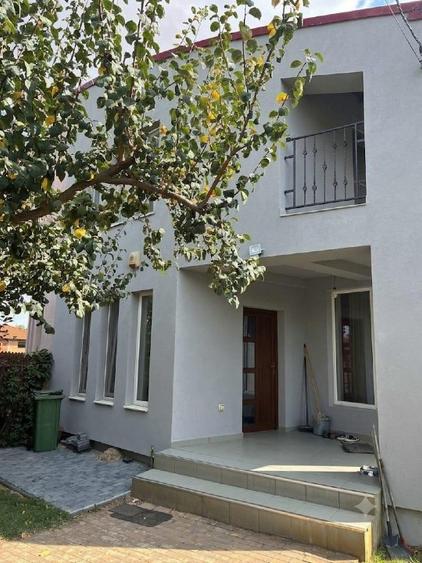 Duplex cu 5 camere cu Teren 374 Mp în Săcălaz