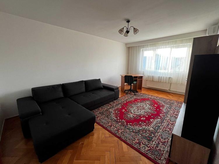 Apartament cu 2 camere decomandat, mobilat în Sinaia