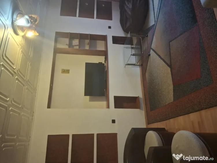 Apartament cu 3 camere decomandat în 13 Septembrie