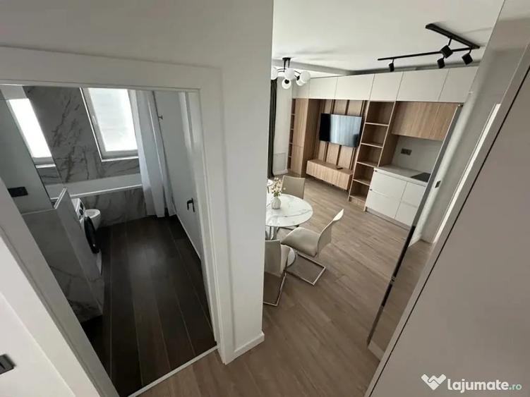 Apartament cu 2 camere semidecomandat în Sânnicoară