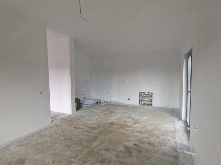 Casă cu Teren 660 Mp în Central