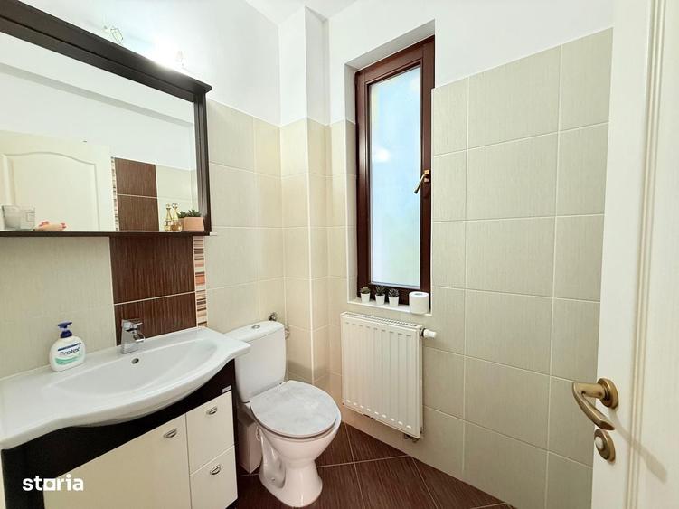 Inchiriez casa cu 3 dormitoare, 3 bai, piscina si panouri in Belvedere - 14