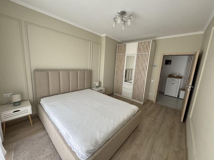 Apartament cu 3 camere decomandat în Lazaret