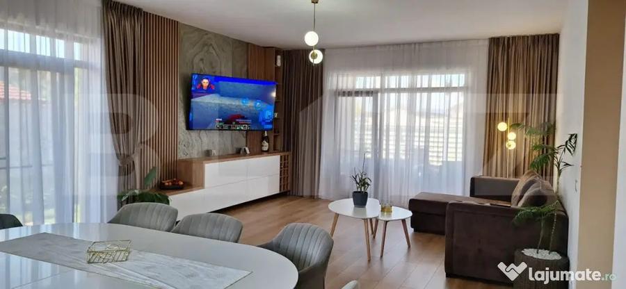 Casă cu 4 camere cu Canalizare în Hălchiu