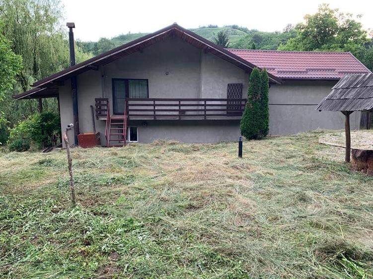 Casă individuală cu 5 camere cu Canalizare în Ștefănești