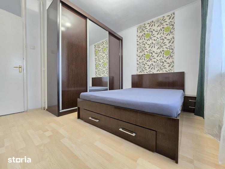 Apartament cu 3 camere decomandat în Titan