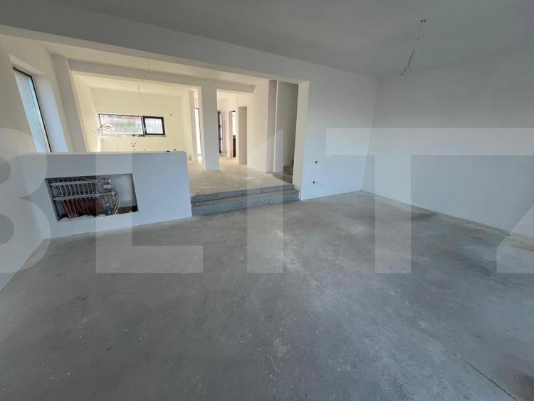 Duplex cu 7 camere cu Garaj în Feleacu