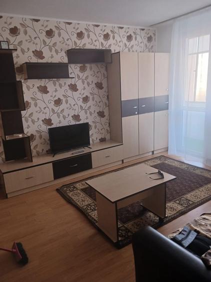Apartament cu 2 camere semidecomandat, mobilat în Berceni