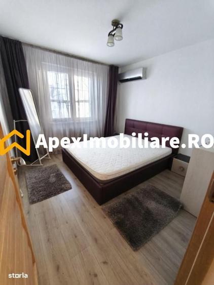 Apartament cu 3 camere semidecomandat în Costin Georgian