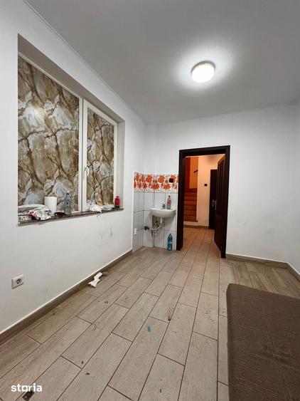 Casă cu 3 camere cu Teren 40 Mp în Orașul Nou