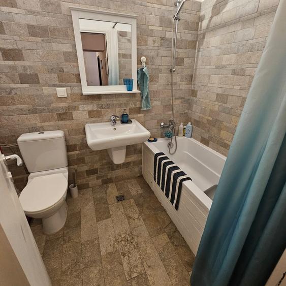 Apartament cu 3 camere decomandat în Mihai Bravu