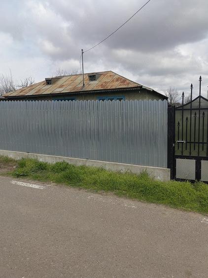 Casă cu Teren 1200 Mp în Central