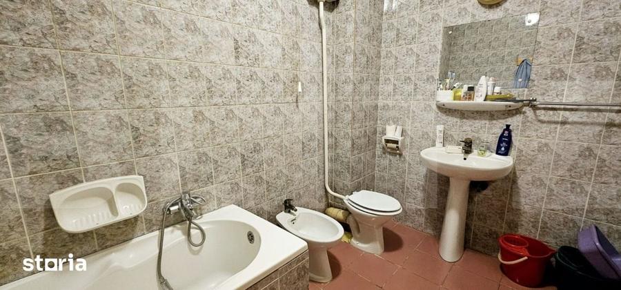 Casă cu 2 camere decomandat cu Teren 302 Mp în Spitalului