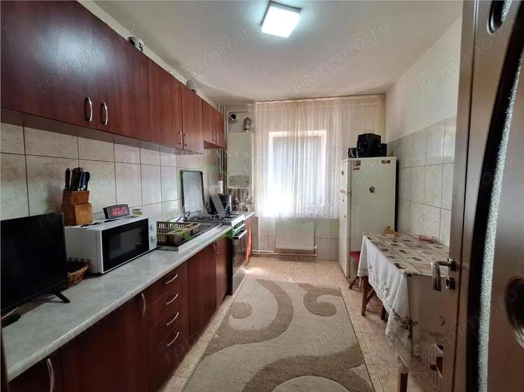 Apartament 2 camere semidecomandate, zona Piata Sud - 7