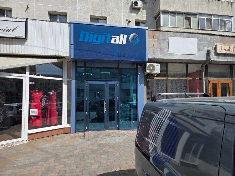 Spațiu comercial, de 40 mp, în Orizont