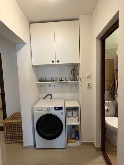 Apartament cu 3 camere decomandat în Vitan