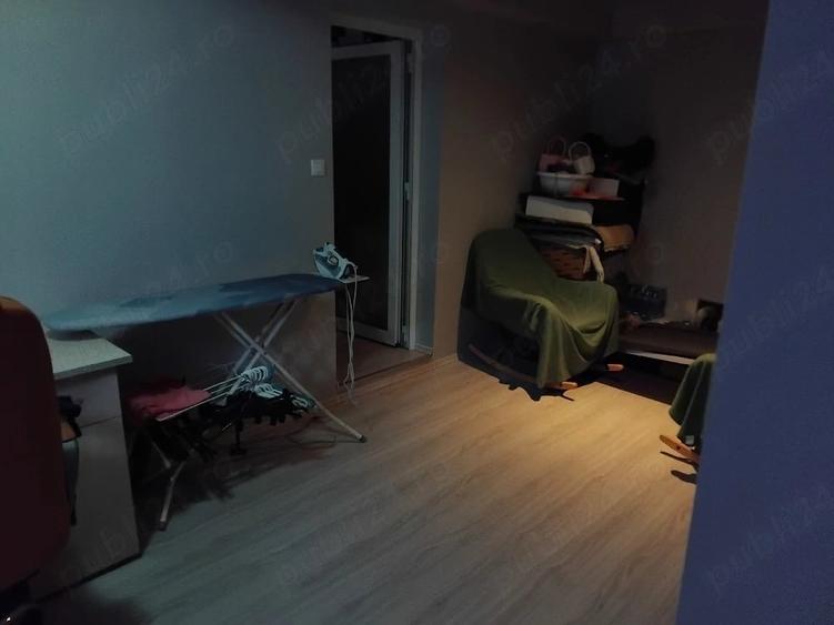 Casă cu 4 camere cu Teren 371 Mp în Apărătorii Patriei