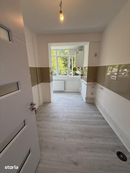 Apartament cu 2 camere semidecomandat în Micro 16