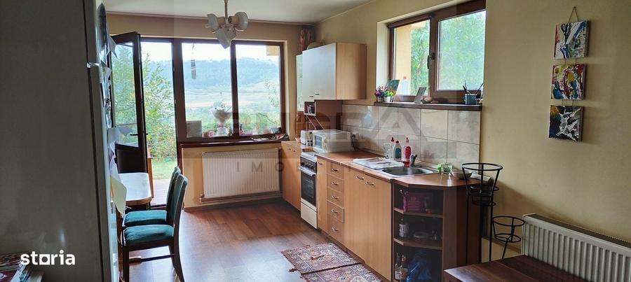Duplex cu 6 camere cu Canalizare în Baciu