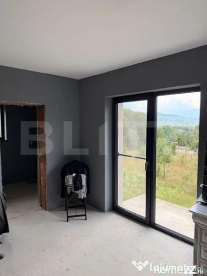 Casă cu 4 camere cu Teren 4150 Mp în Cheile Râșnoavei