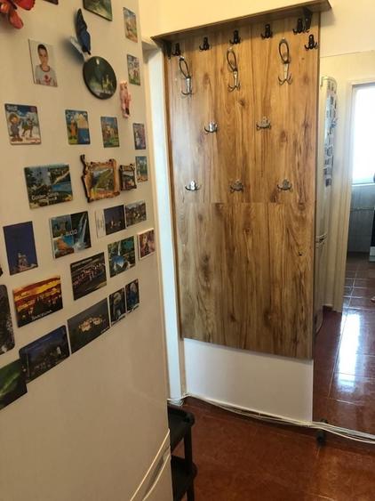 Apartament cu 4 camere semidecomandat în Militari