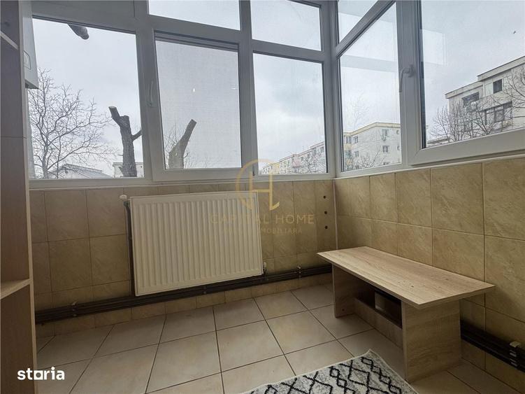 Apartament cu 3 camere decomandat în Nicolina