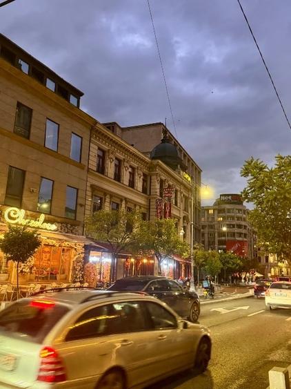 Apartament cu 2 camere semidecomandat, mobilat în Universitate