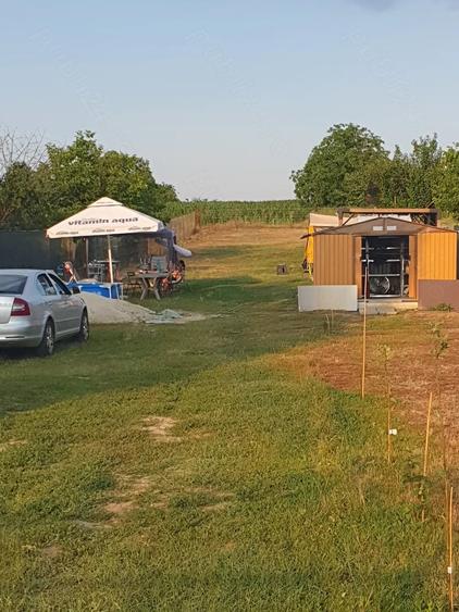 Teren de 1600 mp, în Brăniștari