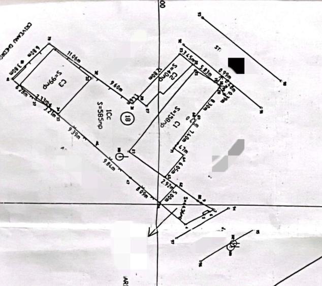 Casă individuală cu 20 camere cu Canalizare în Central