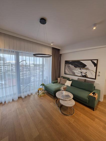Apartament cu 2 camere semidecomandat în Barbu Văcărescu