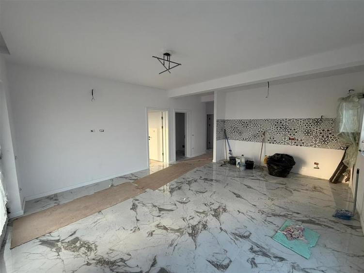 Casă individuală cu 4 camere cu Teren 574 Mp în Exterior Nord