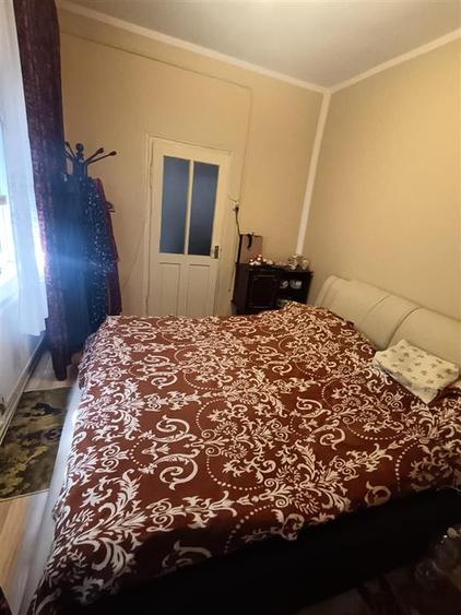 Casă individuală cu 3 camere cu Canalizare în Central