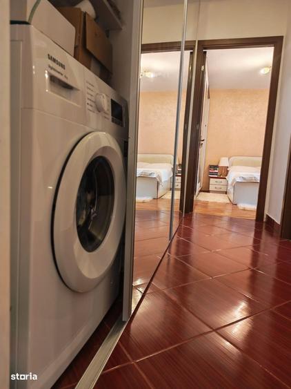 Apartament cu 3 camere decomandat, mobilat în Cornișa