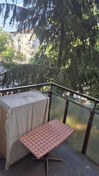 Apartament cu 3 camere decomandat în Nufărul