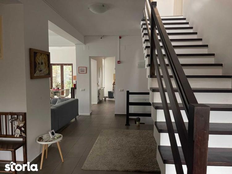 Casă cu 4 camere cu Teren 206 Mp în Mogoșoaia