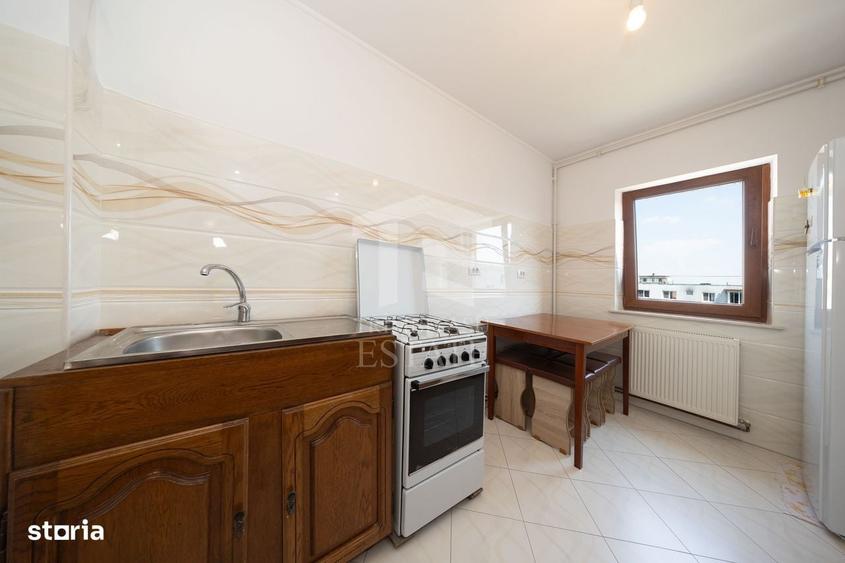 Apartament cu 3 camere decomandat în Electroprecizia