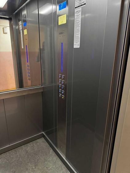 Apartament cu 3 camere decomandat în Exterior Vest