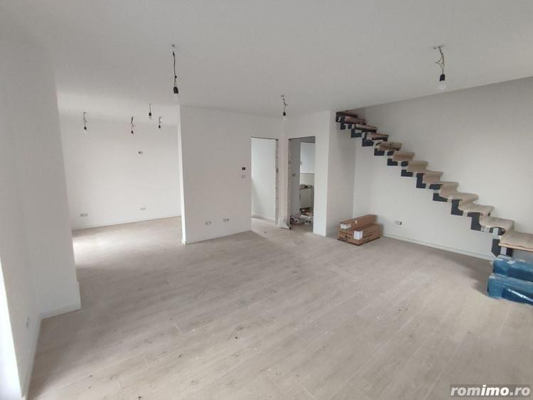 Casă cu 5 camere cu Teren 500 Mp în Sânandrei