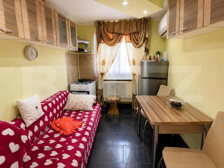 Garsonieră decomandată, mobilată în Aiud