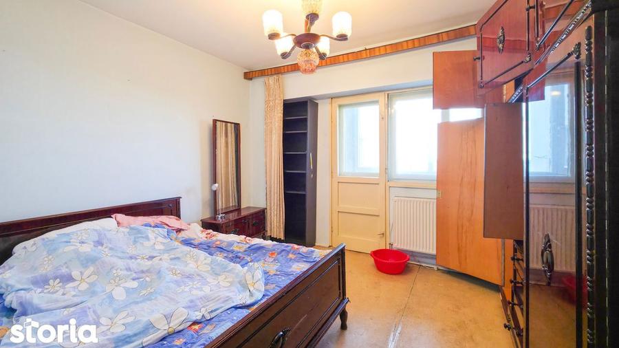 Apartament cu 4 camere în Tei