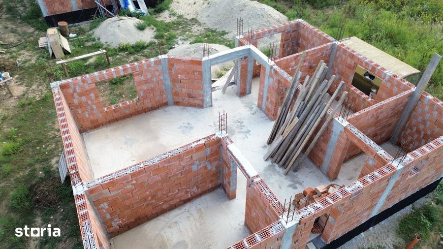 Casă cu 4 camere cu Teren 500 Mp în Snagov
