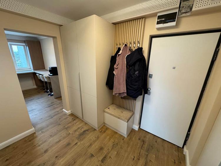 Apartament cu 2 camere decomandat în Podu Roș