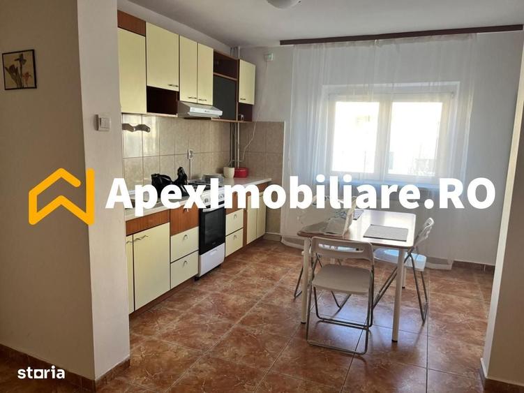 Apartament cu 2 camere decomandat în Tei