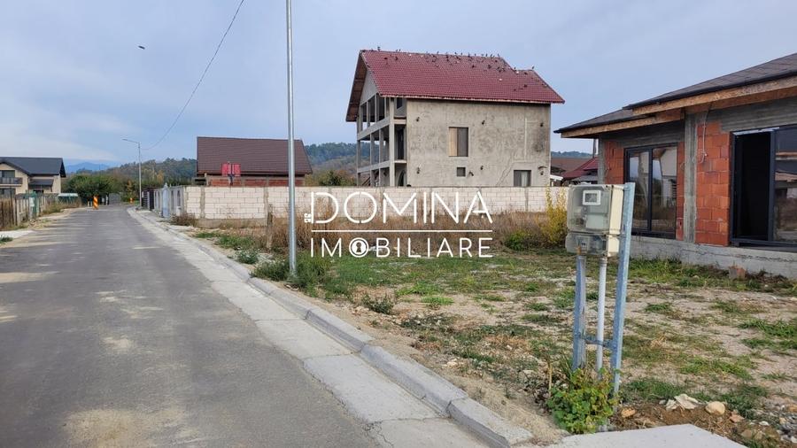 Casă individuală cu 4 camere cu Canalizare în Bălești