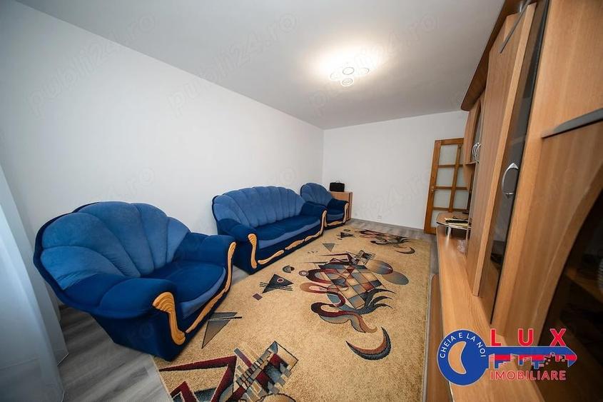 Apartament cu 3 camere decomandat în E3