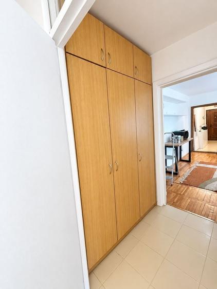 Apartament cu 2 camere semidecomandat, mobilat în Buziașului