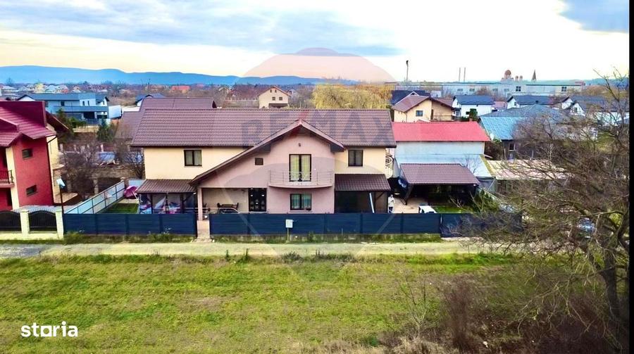 Casă cu 5 camere cu Teren 375 Mp în Șerbănești